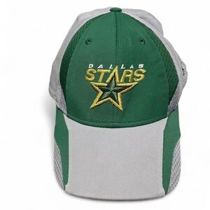 Reebok Men’s FITTED Green and Gray Dallas Stars Hat